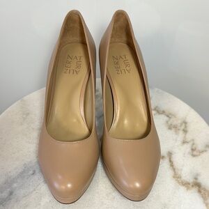 Women's Tan Leather Pumps